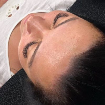 Du suchst eine Lash Stylistin Ausbildung?